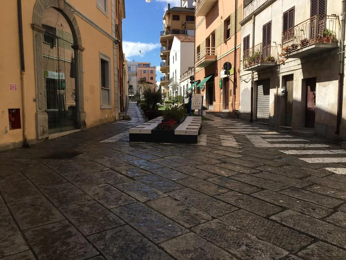 Intra Rooms Olbia Pensjonat